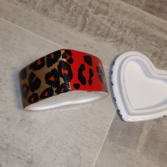 Animal Themed Ceramic Heart Keepsake Box - Picture 3 of 5